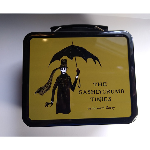 Edward Gorey The Gashlycrumb Tinies Green Metal Lunchbox Tin 2003 Gothic Spooky - Picture 5 of 11